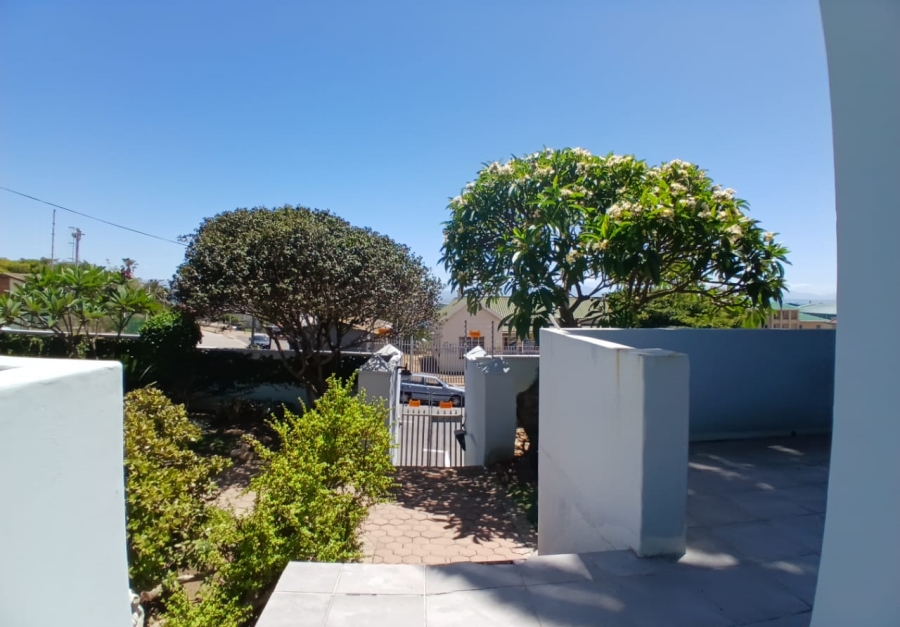 2 Bedroom Property for Sale in Mossel Bay Central Western Cape